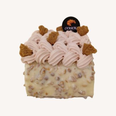 Vanilla Strawberry Swiss Roll