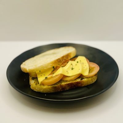 Pesto Tomato Cheese Sandwich