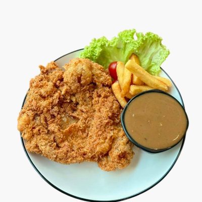 SIGNATURE CHICKEN CHOP WITH BLACKPEPPER SAUCE