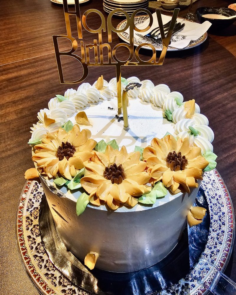 Customized Sunflower Cake